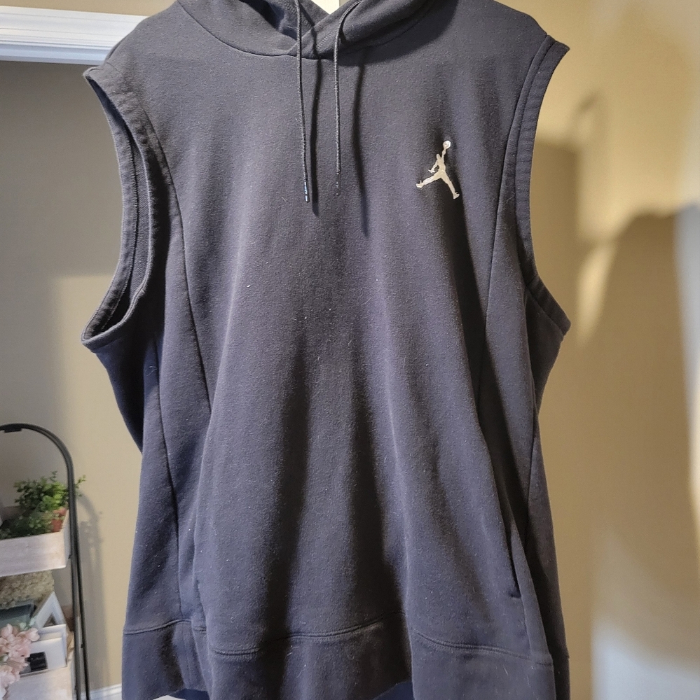 2xl jordan sleeveless hoodie